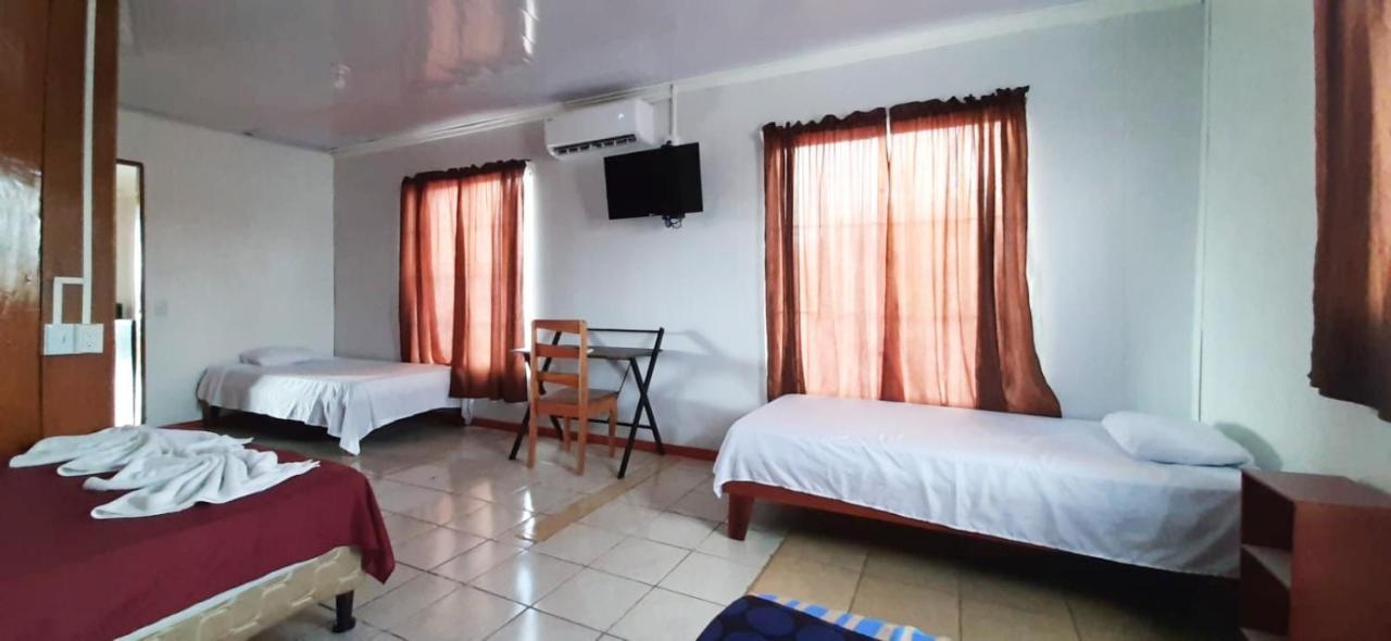 Apartamentos Villa Arenal #3 La Fortuna Buitenkant foto
